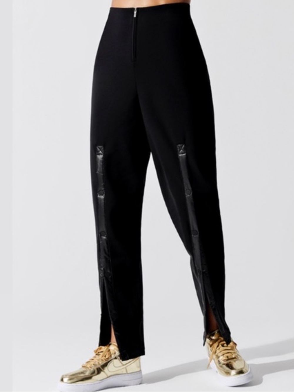 NWT black Nike Pants.  Medium